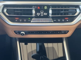 BMW 3 Serie BMW 3 Serie Touring 320d Automaat 190 pk High Executive Edition Navi Adaptieve Cruise Control Life Cockpit Prof Sportstoelen Leer Stoelverwarming DAB Led Koplampen  Extra Getint Glas Parkeersensoren NL Auto BTW - afbeelding nr 26