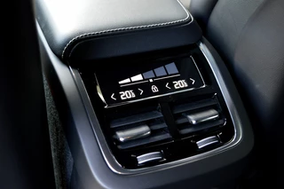 Volvo V60 Volvo V60 2.0 T5 R-Design Rijklaarprijs-Garantie Leder Led Apple carplay Rondom zicht camera - afbeelding nr 15