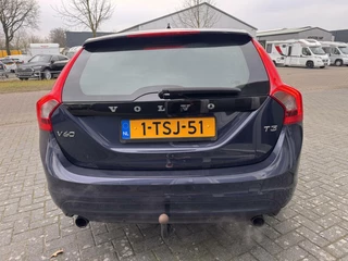 Volvo V60 Volvo V60 1.6 T3 Momentum Automaat|NL Auto|Clima|Cruise|Navi|Trekhaak|NAP - afbeelding nr 3