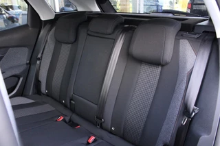 Peugeot 3008 Peugeot 3008 1.2 PureTech Blue Lease Executive | Distributieriem Vervangen! | Navigatie | Climate Control | Cruise Control | Parkeersensoren | Lichtmetalen Velgen | - afbeelding nr 11