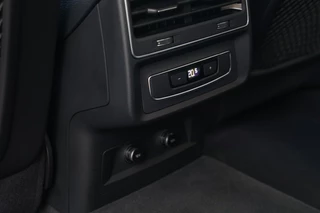Audi Q8 Audi Q8 55 TFSI e Quattro S-line Pano/360cam/Softclose/Stoelvent/Head up - afbeelding nr 19