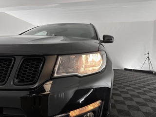 Jeep Compass Aut. *LEATHER-MICROFIBRE | NAVI-FULLMAP | KEYLESS | CAMERA | HEATED-SEATS | COMFORT-SEATS | DAB+ | ECC | LANE-ASSIST | PDC | CRUISE | 19''ALU* - afbeelding nr 24