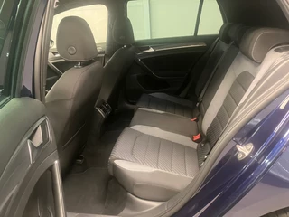 Volkswagen Golf Volkswagen Golf Highline Business R 1.0TSi | Navigatie |LED | 2x R-line | Camera | - afbeelding nr 35