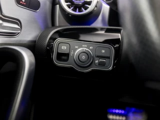 Mercedes-Benz A-Klasse 218Pk Automaat (SCHUIFDAK, APPLE CARPLAY, SFEERVERLICHTING, MEMORY SEATS, CAMERA, BURMESTER, LEDER/ALCANTARA, ADAPTIVE CRUISE, GETINT GLAS, NIEUWSTAT) - afbeelding nr 27