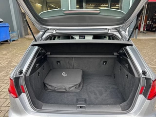 Audi A3 Audi A3 1.4 E-TRON S LINE PANO-DAK/NAVI/ACC/PDC/ELECTR-STOELEN - afbeelding nr 10