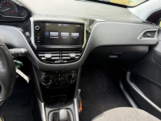 Peugeot 2008 Peugeot 2008 1.2 PureT. Blue Lion airco navi pano - afbeelding nr 15