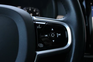 Volvo V90 Volvo V90 2.0 T4 Inscription 210pk | Lederen dashboard | Trekhaak - afbeelding nr 28