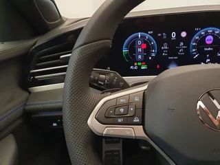Volkswagen Passat Volkswagen Passat Variant 1.5 eHybrid 272pk DSG/AUT R-Line Wegklapbare trekhaak, Panoramadak, Leder - afbeelding nr 8