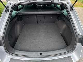 CUPRA Leon Sportstourer Cupra Leon Sportstourer 1.4 e-Hybrid VZ Business PHEV / CAMERA / NAVI / INPARKEREN / ZEER NETJES / SFEERVERL. / CARPLAY DRAADLOOS - afbeelding nr 40