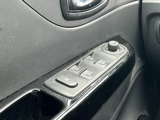 Renault Captur Renault Captur 0.9 TCe Xmod BJ'15 NAP NL NAVI CAMERA STOELVERW. - afbeelding nr 25