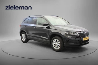 Škoda Karoq 1.5 TSI ACT Business Edition Automaat - Carplay, Navi, Cruise, Clima, Stoelverw.