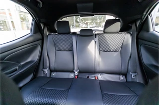 Toyota Yaris Toyota Yaris 1.5 Hybrid 130 Executive JBL Audio | Head Up Display | Lederen bekleding | Dodenhoekdetectie , All-in Rijklaarprijs - afbeelding nr 32