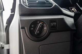 Volkswagen T-Cross Volkswagen T-Cross 1.0 TSI Adapt.Cruise|Dodehoek|Camera - afbeelding nr 30