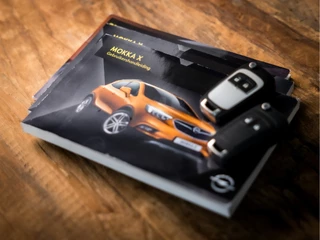 Opel Mokka X Opel Mokka X 1.4 Turbo Sport+ 141Pk (APPLE CARPLAY, GROOT NAVI, GETINT GLAS, TREKHAAK, SPORTSTOELEN, LM VELGEN, NIEUWE APK, PARKEERSENSOREN, NIEUWSTAAT) - afbeelding nr 16