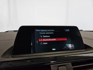 BMW 1 Serie BMW 1 Serie 118i Executive Sport / Sportstoelen / LED / NL Auto - afbeelding nr 27