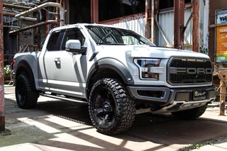 Ford F-150 - 484279538-0