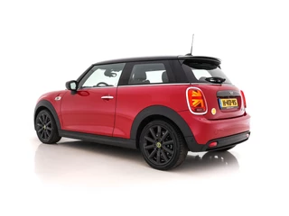 MINI Electric (INCL-BTW) Aut. *LEATHER -MICROFIBRE | FULL-LED | DIGI-COCKPIT | CAMERA | KEYLESS | NAVI-FULLMAP | AMBIENT-LIGHT | DAB | CRUISE | SPORT-SEATS | 17