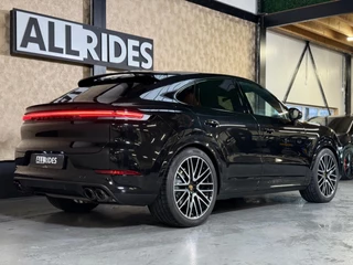 Porsche Cayenne Porsche Cayenne Coupé 3.0 E-Hybrid | Sport chrono | Pano | 360 camera | Luchtvering | Stoelverkoeling - afbeelding nr 10