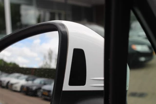 Volkswagen Tiguan Volkswagen Tiguan 2.0 TSI 4Motion Highline / Vol opties! / Panoramadak / Camera / Head-up / Leder / 18'' / Keyless / Dynaudio / Apple CarPlay / Standverwarming / Naavigatie / DAB / Dodehoek / Stoelverwarming / ACC - afbeelding nr 38