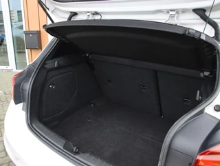 BMW 1 Serie BMW 1-serie 116d Executive | M-sport | Shadowline | Sportstoelen | Automaat | All-seasonbanden | - afbeelding nr 23