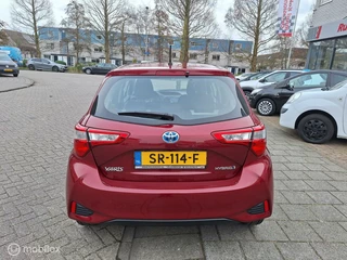 Toyota Yaris TOYOTA YARIS 1.5 HYBRID ENERGY / 1e Eigenaar / Dealer onderhouden / - afbeelding nr 9