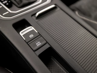 Volkswagen Passat Volkswagen Passat Variant 1.4 TSI PHEV GTE Business 218Pk Automaat (DRAADLOOS APPLE CARPLAY, GROOT NAVI, CLIMATE, LEDER/ALCANTARA, TREKHAAK, STOELVERWARMING, CAMERA, ADAPTIVE CRUISE, KEYLESS, NIEUWSTAAT) - afbeelding nr 27