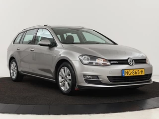 Volkswagen Golf Volkswagen Golf 1.0 TSI Connected Series | Carplay | Camera |  Navigatie | Climate control | Parkeerhulp | Cruise control | Sportstoelen - afbeelding nr 29