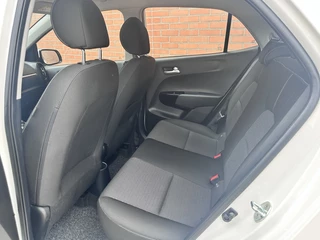Kia Picanto Kia Picanto 1.0 DPi Dynamic Line Automaat: Zuinig, Comfortabel & Compleet - afbeelding nr 21