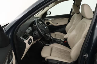 BMW X1 BMW X1 sDrive20i Orange Edition II | Leder |  Stoelverwarming | Head-Up | Full LED | Sportstoelen | Navigatie | Park Assist | Bluetooth - afbeelding nr 4