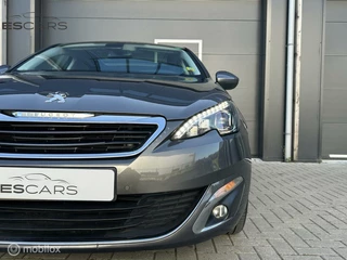 Peugeot 308 Peugeot 308 1.2 PureTech Allure  Pano | Led | Grote Navi - afbeelding nr 4