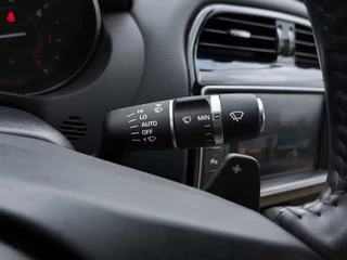 Jaguar XE 2.0 D 163pk Automaat Portfolio Premium Business Pack | Origineel NL | Navi | Bi-Xenon | Clima | Cruise | Leder+Verwarmd+Elek.Verstel | Pdc V+A+Camera | Rijstrook+Licht+Regensensor | 19''lm - afbeelding nr 17