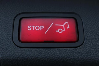 Mercedes-Benz C-Klasse Mercedes-Benz C-klasse 180 AMG Upgrade Edition | Stoelverwarming |  Carplay | Matrix LED | Sfeerverlichting | Leder/Alcantara | Navigatie | DAB | Cruise control | Park Assist - afbeelding nr 11