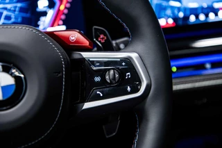 BMW M5 BMW 5-serie Touring M5 V8 Hybrid | Direct leverbaar | Pano | B&W | M Drive | - afbeelding nr 38
