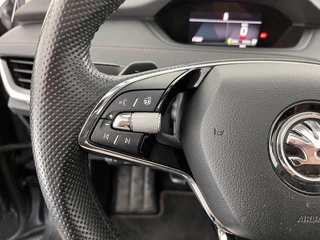 Škoda Enyaq iV Škoda Enyaq iV 80 Luxus [ 3-Fase ] (INCL-BTW) *PANO | LUXURY-LEATHER | HEAD-UP | ADAPTIVE-CRUISE | MEMORY-PACK | FULL-LED | DIGI-COCKPIT | BLIND-SPOT | NAVI-FULLMAP | KEYLESS | CAMERA | HEATED-SPORTSEATS | KEYLESS | 19