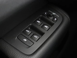 Volvo XC60 Volvo XC60 2.0 T8 Twin Engine AWD Inscription | Panoramadak |  Trekhaak | Leder | Camera | Carplay | Navigatie | Full LED | Climate control - afbeelding nr 32