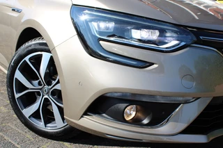 Renault Mégane Renault Mégane TCE 130 pk EDC automaat Bose zeer compleet - afbeelding nr 6