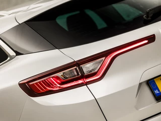 Renault Mégane Estate 141Pk Automaat (APPLE CARPLAY, VIRTUAL COCKPIT, NAVIGATIE, CLIMATE, SPORTSTOELEN, GETINT GLAS, TREKHAAK, PARKEERSENSOREN, NIEUWSTAAT) - afbeelding nr 25