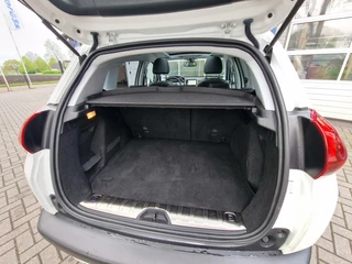 Peugeot 2008 Peugeot 2008 1.2 PureTech Allure|automaat|Pano|Trekhaak|Parelmoer|Cruise|Carplay| - afbeelding nr 12