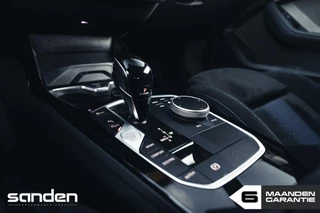BMW 1 Serie BMW 1-serie M135i xDrive|individual color|H&R|gele DRL|concaver - afbeelding nr 50