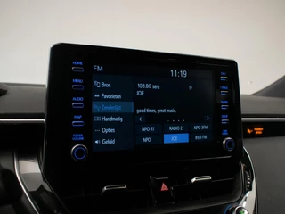 Toyota Corolla Touring Sports Toyota Corolla Touring Sports 1.8 Hybrid Business Plus Sport (APPLE CARPLAY,NAVI,CAMERA,CRUISE,CLIMATE,PDC,LED,DAB,SPORTSTOELEN) - afbeelding nr 14