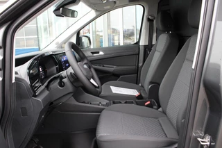 Ford Transit Connect Ford Transit Connect 1.5 EcoBoost PHEV L2 Limited 150pk | Ford Voorraad | Laadvloerbescherming hout | Driver Assistance Pack Trailer - afbeelding nr 9