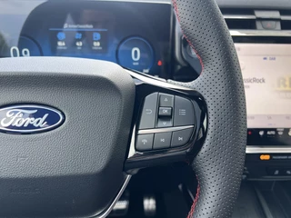 Ford Puma Ford Puma 1.0 EcoBoost Hybrid ST-Line X 125pk | Winter Pack | Driver Assistance Pack | Panoramadak - afbeelding nr 14
