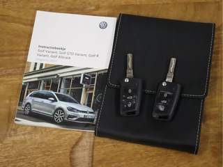 Volkswagen Golf [APPLE CARPLAY, ADAPTIVE CRUISE, SCHUIFKANTELDAK, PDC V+A, TREKHAAK, CLIMATE CONTROL, NAVIGATIE, NIEUWSTAAT] - afbeelding nr 20