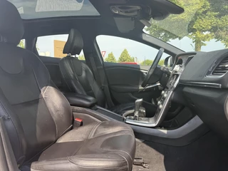 Volvo V40 Volvo V40 2.0 T2 Nordic+ Dealer Onderhouden,Pano,Leder,Navi,Camera,Pdc,Stoelverw,123pk,Clima,Cruise,Lm velgen,N.A.P,6 Bak,Apk tot 06-2026 - afbeelding nr 7