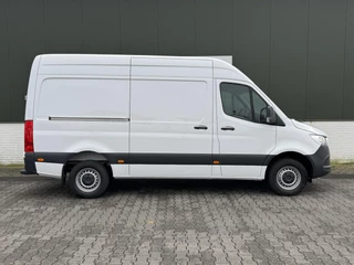 Mercedes-Benz Sprinter Mercedes-Benz SPRINTER 317 1.9 CDI L2 9G laadruimte bekleed Leder Camera Clima M-bux media systeem DAB - afbeelding nr 15