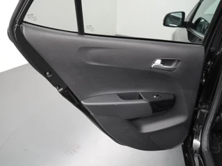 Kia Picanto Kia Picanto 1.0 CVVT Design Edition - Navigatie - Camera - Climate control - Cruise control - 16 inch LM velgen - 12 maanden garantie - afbeelding nr 39