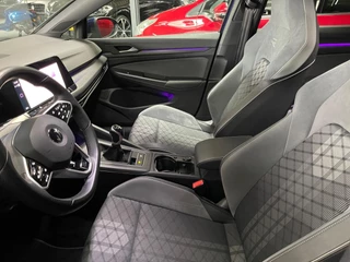 Volkswagen Golf Volkswagen Golf 1.5 TSI 2X R-LINE CAMERA VIRTUAL DISPLAY SFEERVERLICHTING IQ-LED - afbeelding nr 33