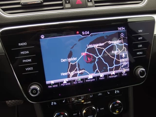 Škoda Superb AUTOMAAT / STOELVERW / XENON / CARPLAY / NAVI / CLIMA / PDC / BLUETOOTH / CRUISE / NL-AUTO - afbeelding nr 10