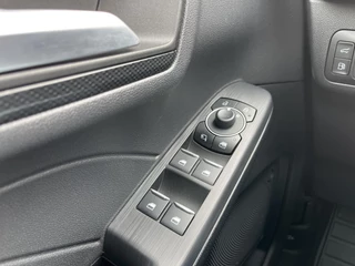 Ford Kuga Ford Kuga 2.5 PHEV ST-Line X 225pk | Driver Assistance Pack | Wegklapbare Trekhaak | Winterpack | Verlengde Fabrieksgarantie tot 05-2028 - afbeelding nr 29