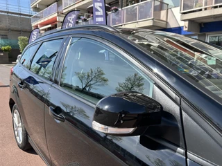 Ford Focus navigatie/camera airco/ecc apk - afbeelding nr 23